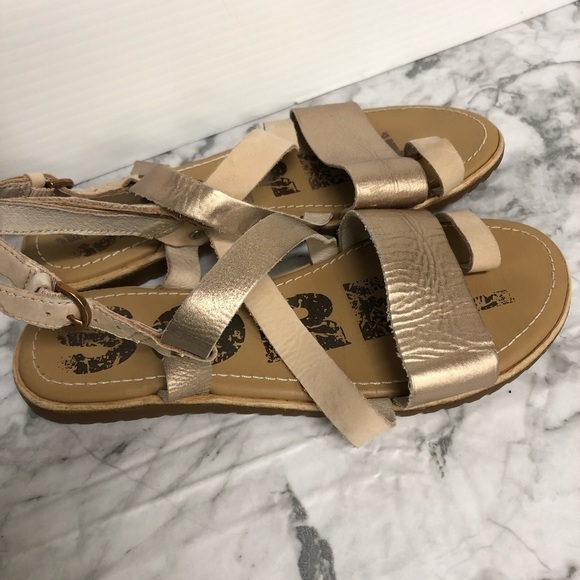 SOREL Ella Criss Cross Sandals Size 6.5 - Picture 1 of 4